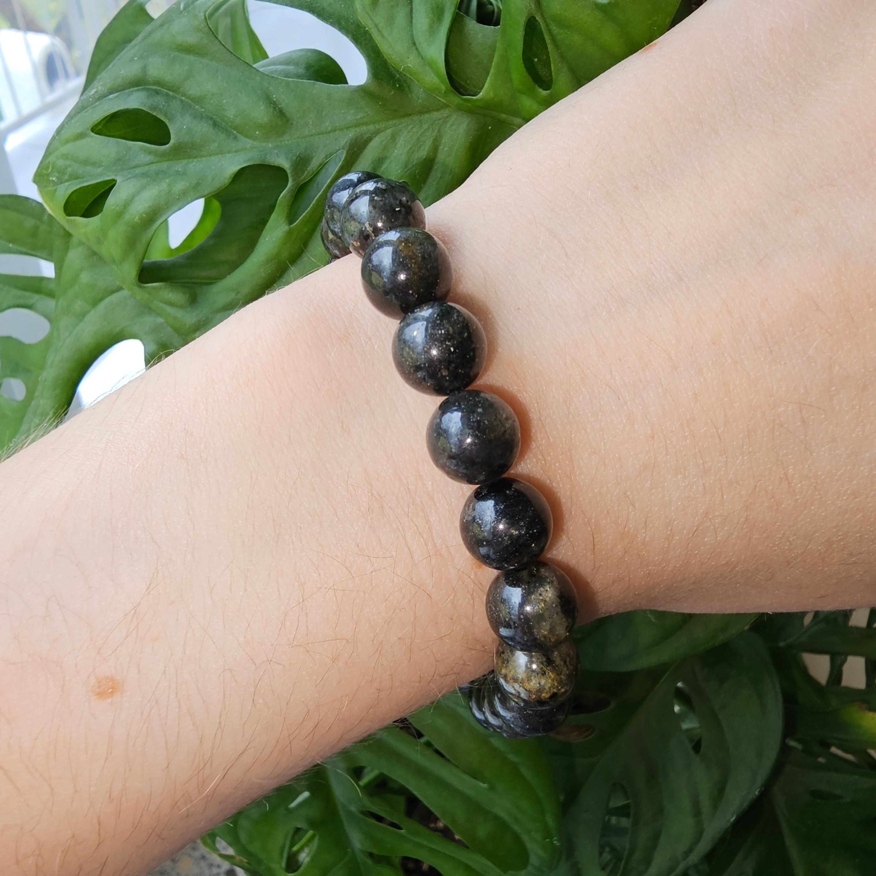 Aggregate more than 87 black tourmaline stone bracelet super hot - POPPY